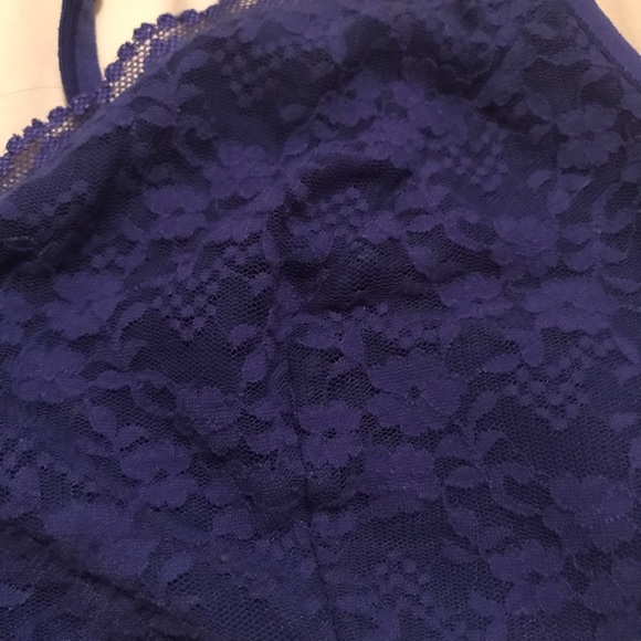 Blue lace bralette - Picture 3 of 4